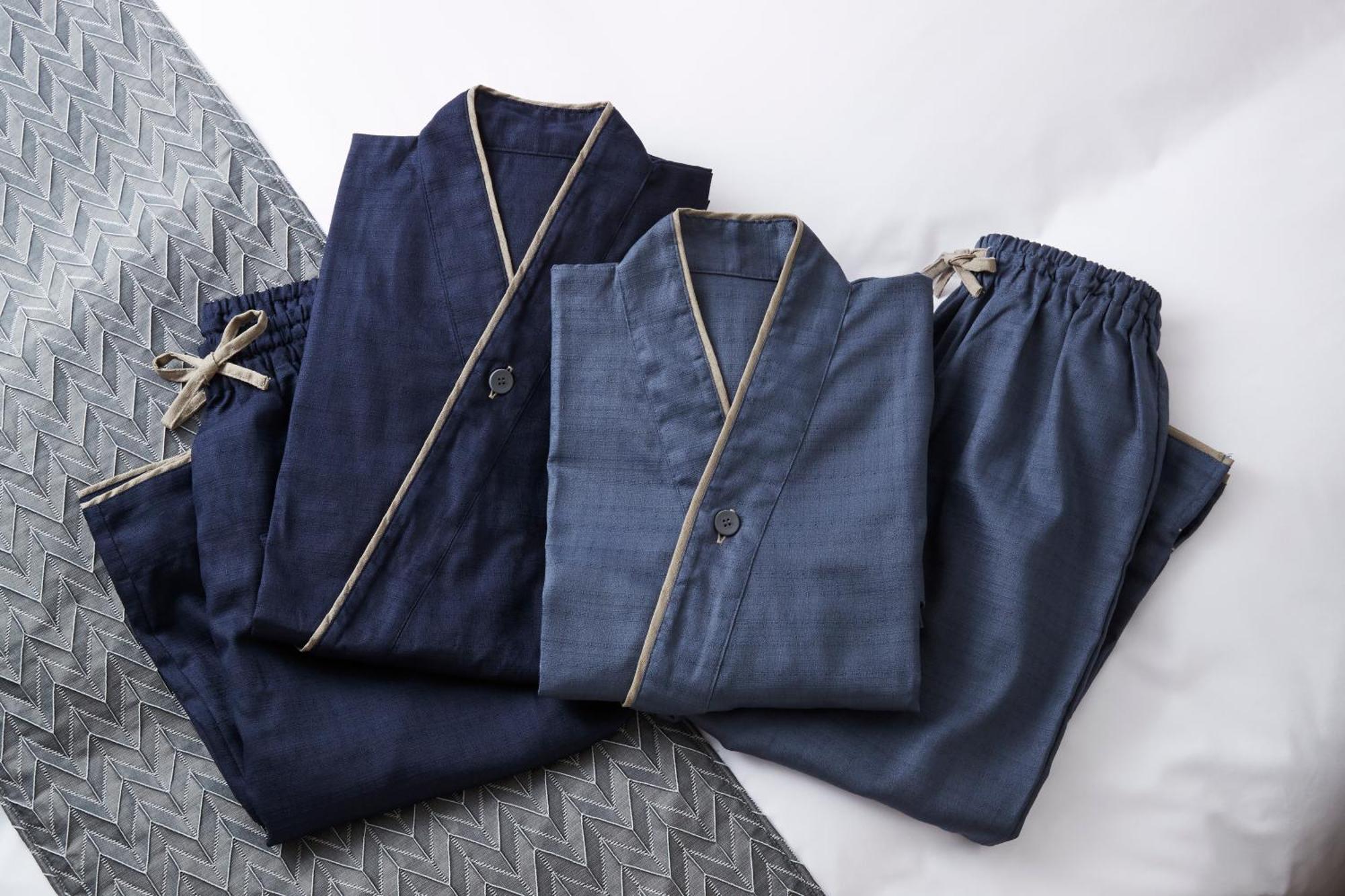 The Thousand Kyoto Eksteriør bilde A blue hakama